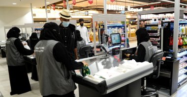 People are seen at a hypermarket in the port city of Jeddah, Saudi Arabia, Feb. 21, 2021. (AFP Photo)