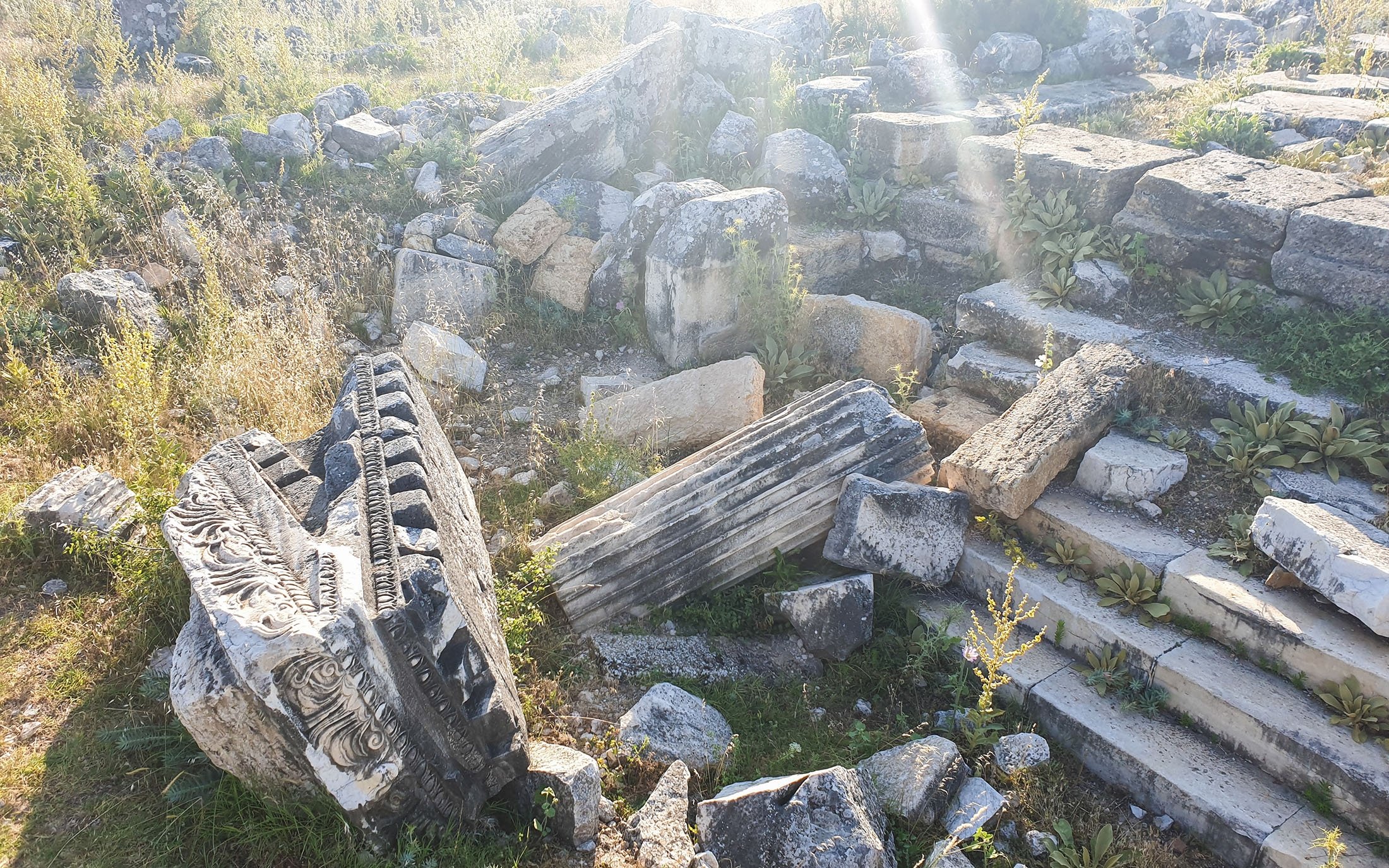 The ruins of the temple of Demeter at Blaundus, Uşak, western Turkey. (Photo by Argun Konuk)