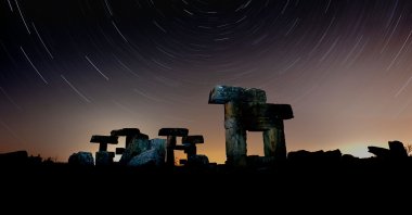 A view of the starry night sky over the ruins of the ancient city of Blaundus in the Ulubey district of Uşak, western Turkey. (Shutterstock Photo)