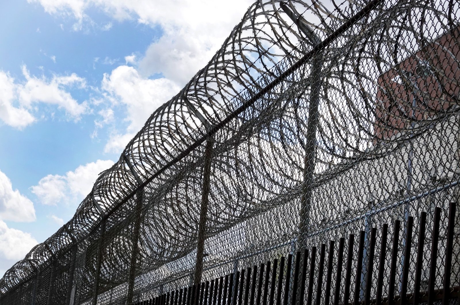 A fence surrounds the Cook County Jail, Chicago, Illinois, U.S., April 9, 2020. (Photo by Getty Images)