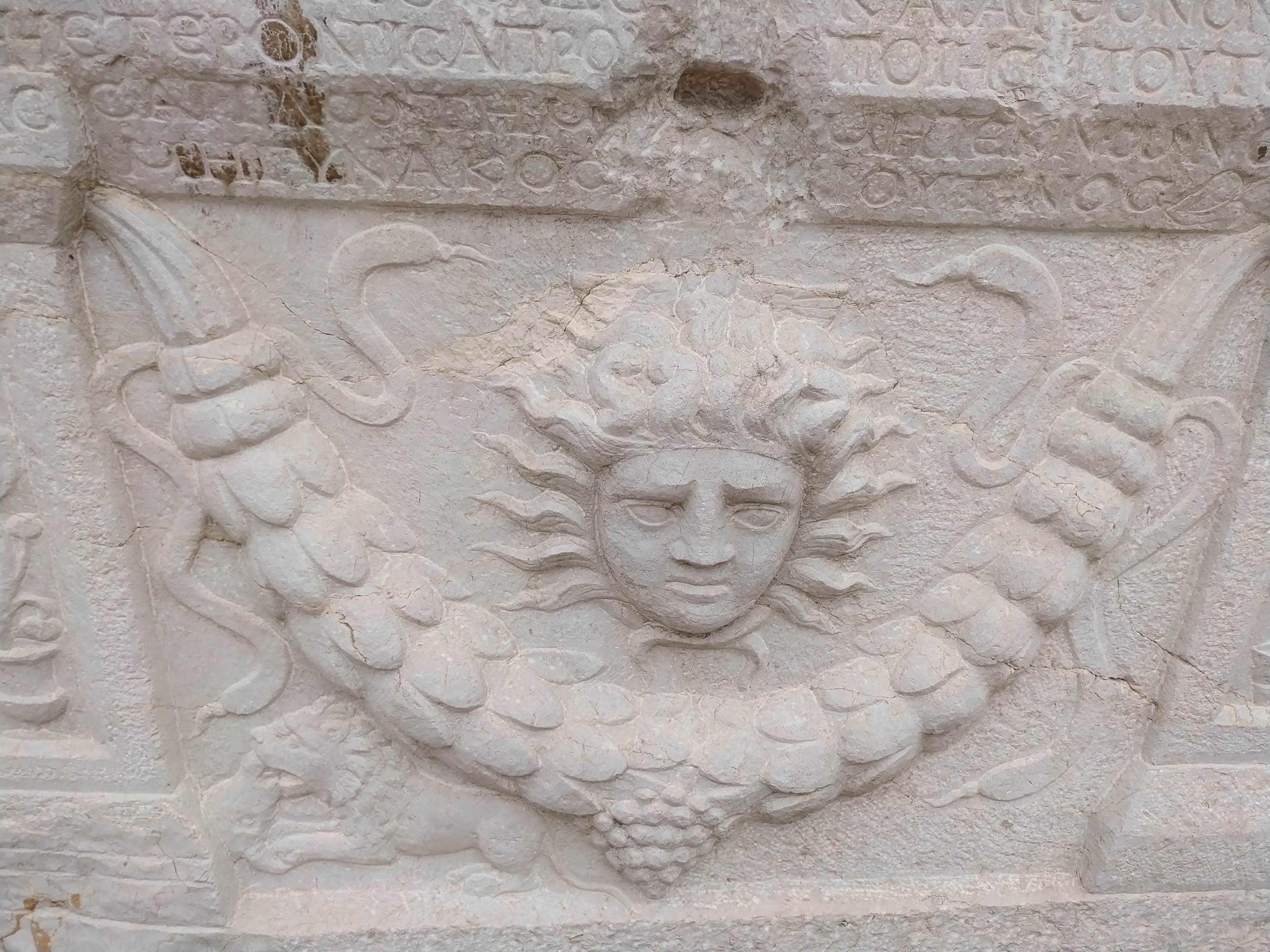 A close-up look of the Medussa relief on the sarcophagus. (DHA Photo)