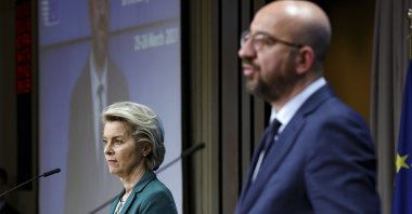 European Commission President Ursula von der Leyen (L), listens to European Council President Charles Michel during an online news conference at the end of an EU summit at the European Council building in Brussels, March 25, 2021. (AP Photo)