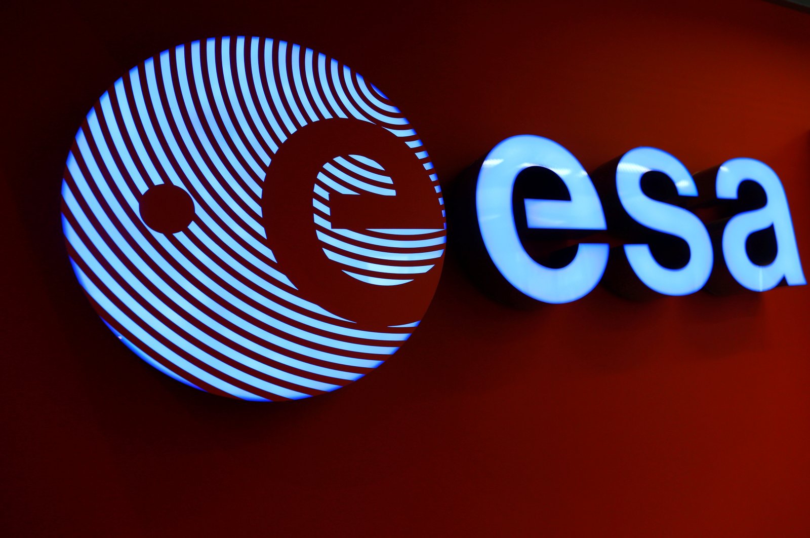 A logo of the European Space Agency (ESA) is pictured at its headquarters in Darmstadt, Germany, Sept. 30, 2016. (Reuters Photo)