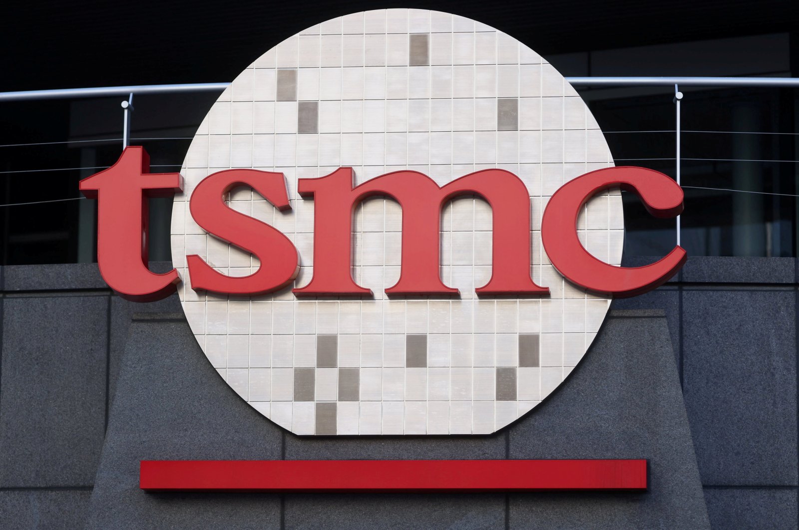 The logo of Taiwan Semiconductor Manufacturing Co (TSMC) is pictured at its headquarters, in Hsinchu, Taiwan, Jan. 19, 2021. (Reuters Photo)