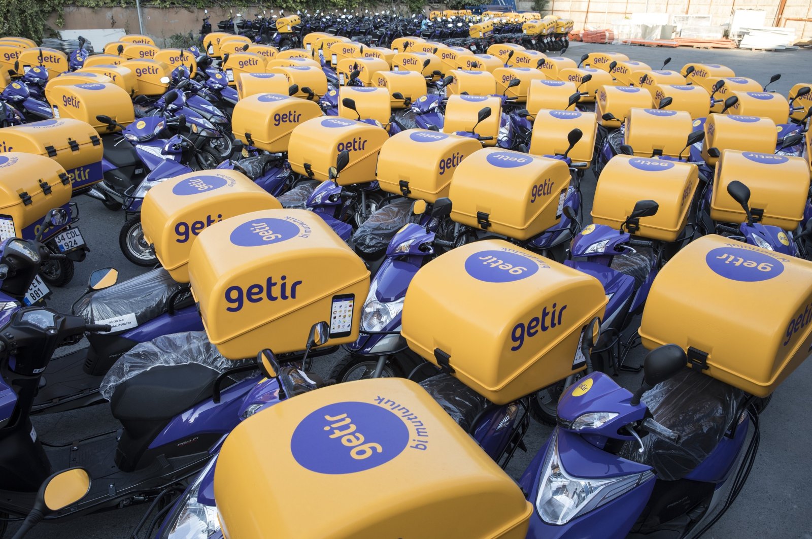 Brand new Getir scooters ready to be put into service in Istanbul, Turkey. (Courtesy of Getir)