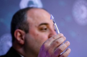 Industry and Technology Minister Mustafa Varank attends the opening ceremony of Nanografi's graphene mass-production plant in Ivedik, Ankara, Turkey, March 30, 2021. (Ministry of Industry and Technology - Anadolu Agency)