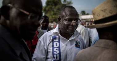 Interim President of the Congolese Movement for Democracy and Integral Development (MCDDI) Guy Brice Parfait Kolelas leaves the stage after addressing his supporters in Brazzaville, Republic of Congo, March 17, 2016. (AFP Photo)