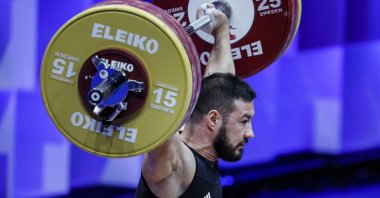 Daniyar Ismailov of Turkey in action during the men's 73-kilogram category final at the 2021 EWF European Weightlifting Championships, in Moscow, Russia, April 6, 2021. (EPA Photo)