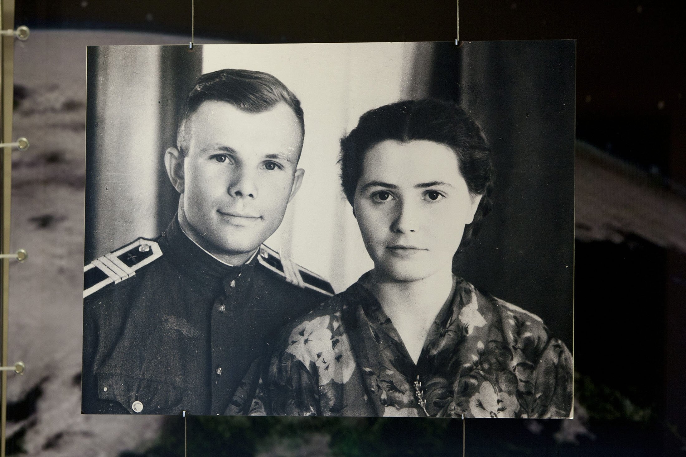 Семья гагарина юрия жена. Жена Юрия Гагарина. Семья Юрия Гагарина семья Юрия Гагарина.