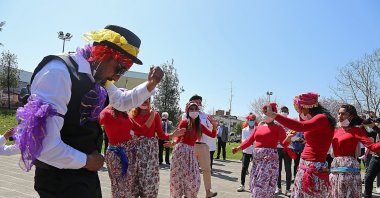 A group of Romani citizens celebrates International Roma Day in Ataşehir district, in Istanbul, Turkey, April 8, 2021. (İHA PHOTO)