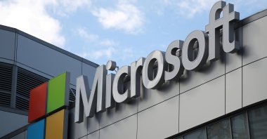 A Microsoft logo is seen in Los Angeles, California, U.S., Nov. 7, 2017. (Reuters Photo)