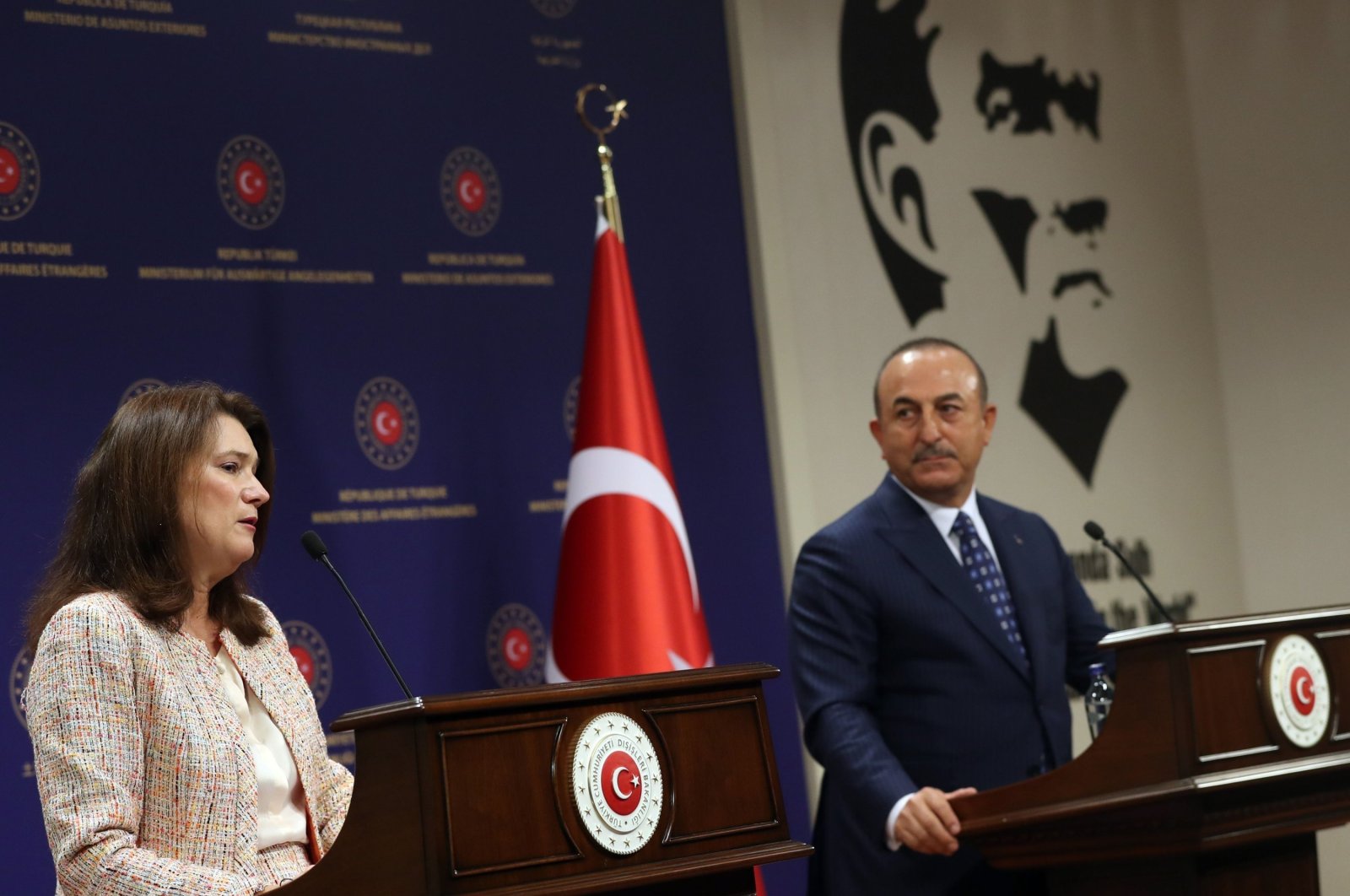 Swedish Foreign Minister Ann Linde (L) and Turkish Foreign Minister Mevlüt Çavuşoğlu hold a joint press conference after their meeting at the Foreign Ministry's headquarters in Ankara, Turkey, Oct. 13, 2020. (AFP Photo)