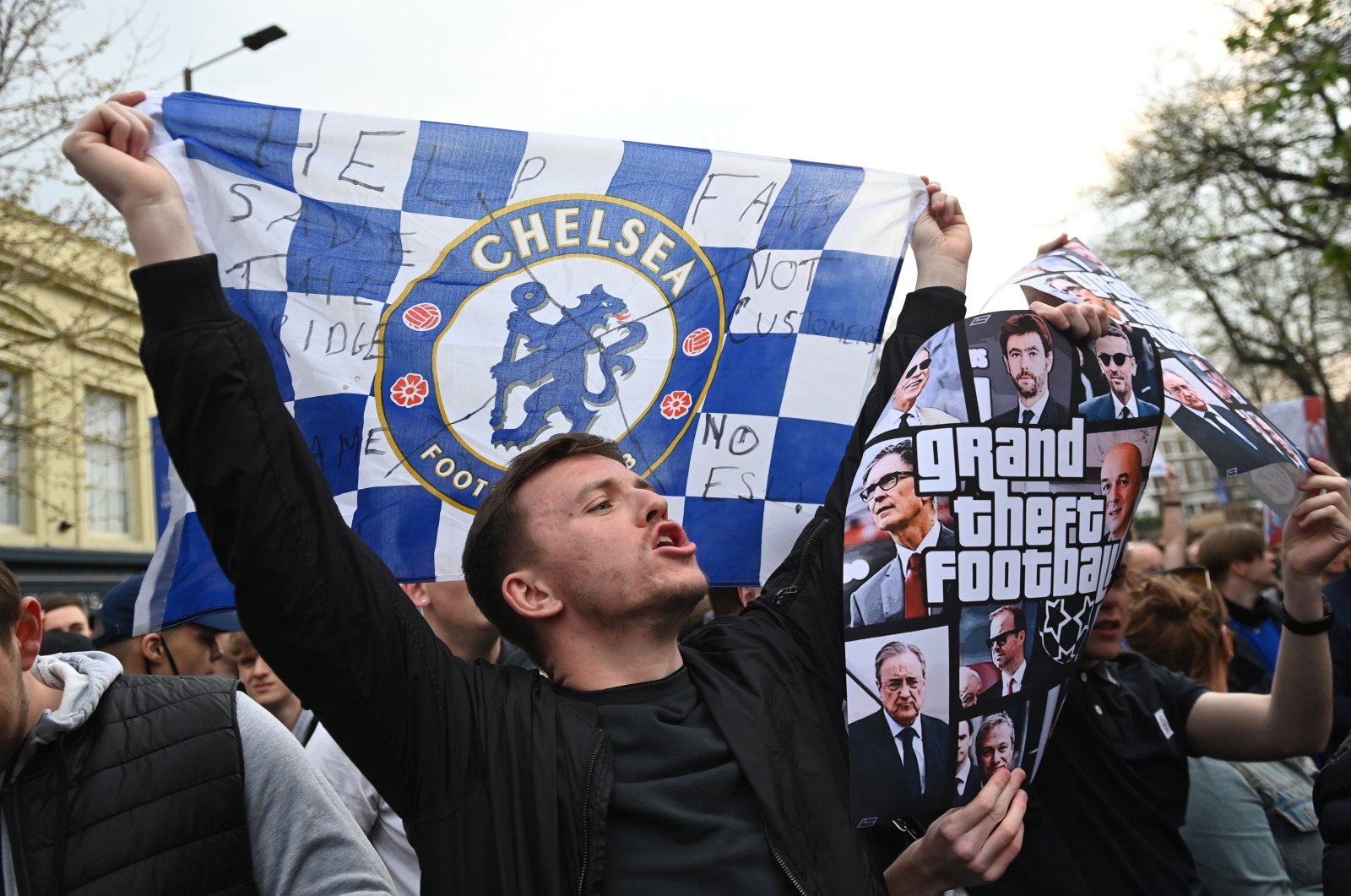 Chelsea fans stage a demonstration against the European Super league before the English Premier League soccer match between Chelsea FC and Brighton & Hove Albion FC in London, Britain, April 20, 2021. (EPA Photo)