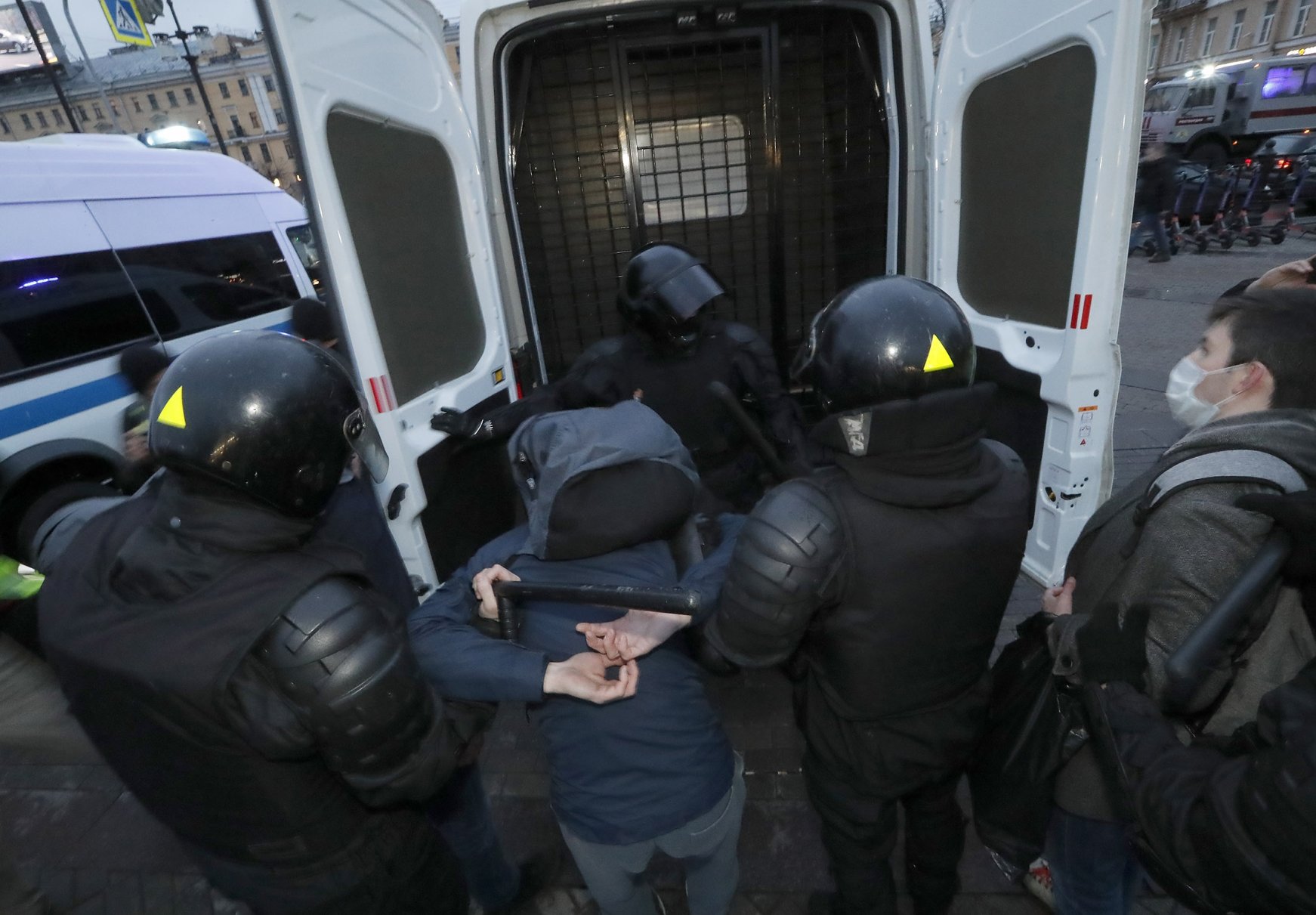 In photos: Thousands of Navalny supporters rally across Russia | Daily ...