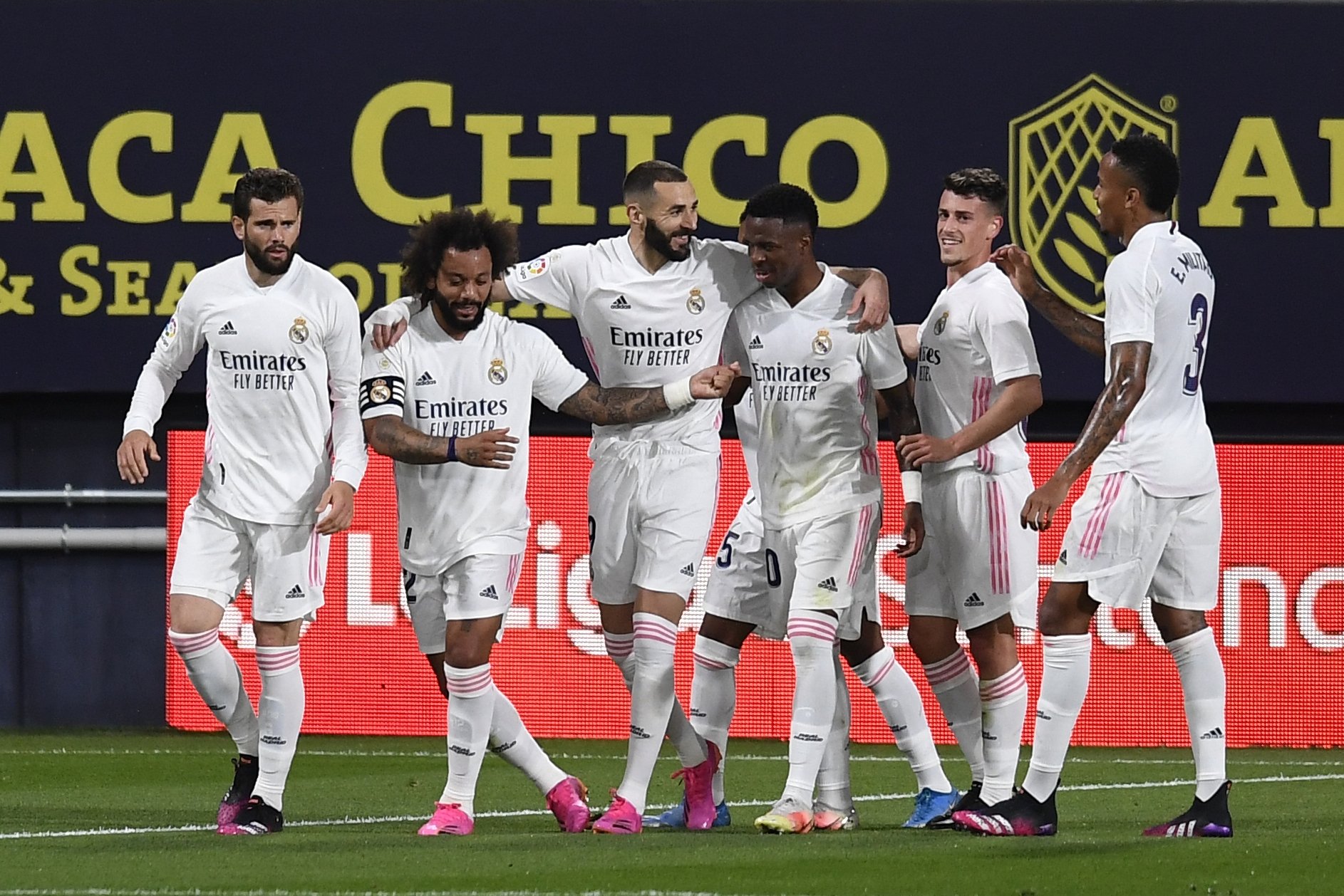 Real Madrid Hosts Resurgent Chelsea In Champions League Semifinals Daily Sabah