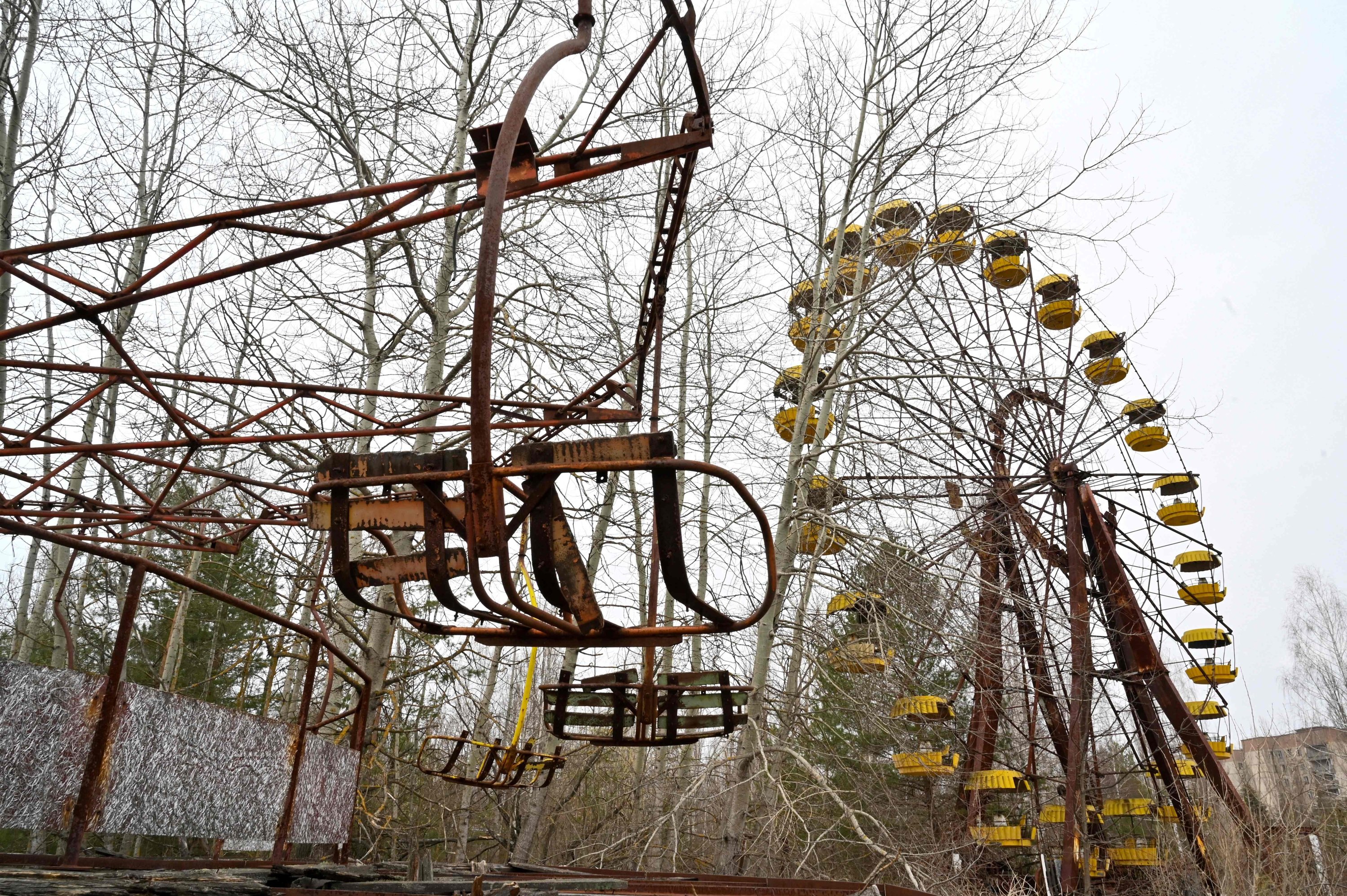 A Ferris wheel in an abandoned amusement park near the Chernobyl Nuclear Power Plant ahead of the upcoming 35th anniversary of the Chernobyl nuclear disaster, Pripyat, Ukraine, April 13, 2021. (AFP Photo)