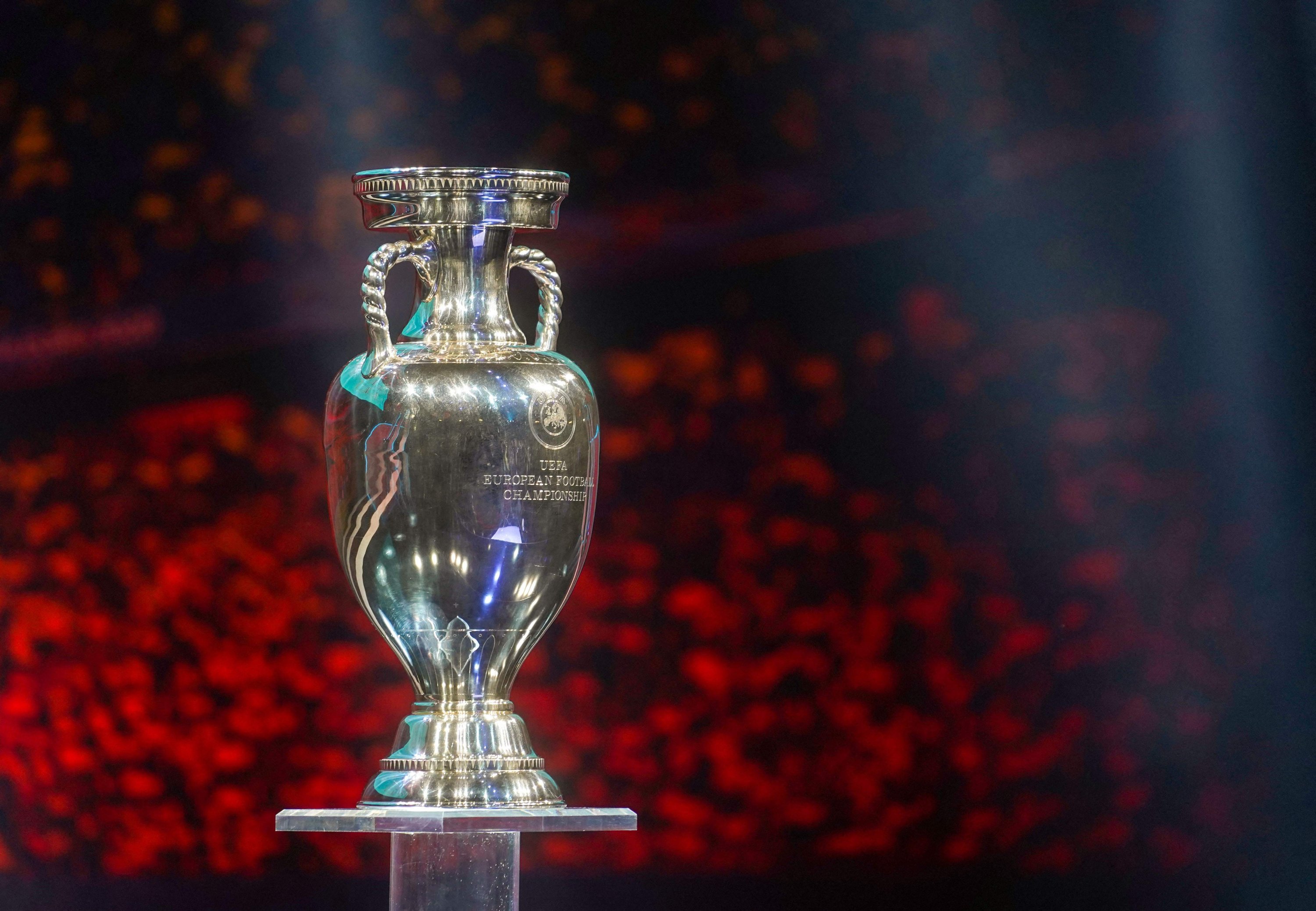 The UEFA EURO 2024 Trophy UEFA EURO 2024 vlr.eng.br