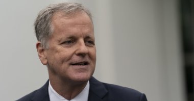 American Airlines CEO Doug Parker speaks to reporters alongside other airline executives outside the White House in Washington, U.S., Sept. 17, 2020. (Reuters Photo)