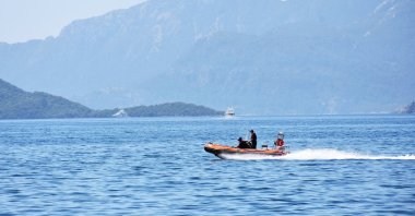 The Turkish coast guard patrols the touristic Marmaris district during the "full closure," excluding tourists, imposed to curb the spread of COVID-19, Muğla, southwestern Turkey, May 3, 2021. (AA Photo)