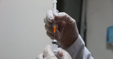 A nurse prepares a COVID-19 vaccine in Bingöl, eastern Turkey, May 3, 2021. (IHA Photo)