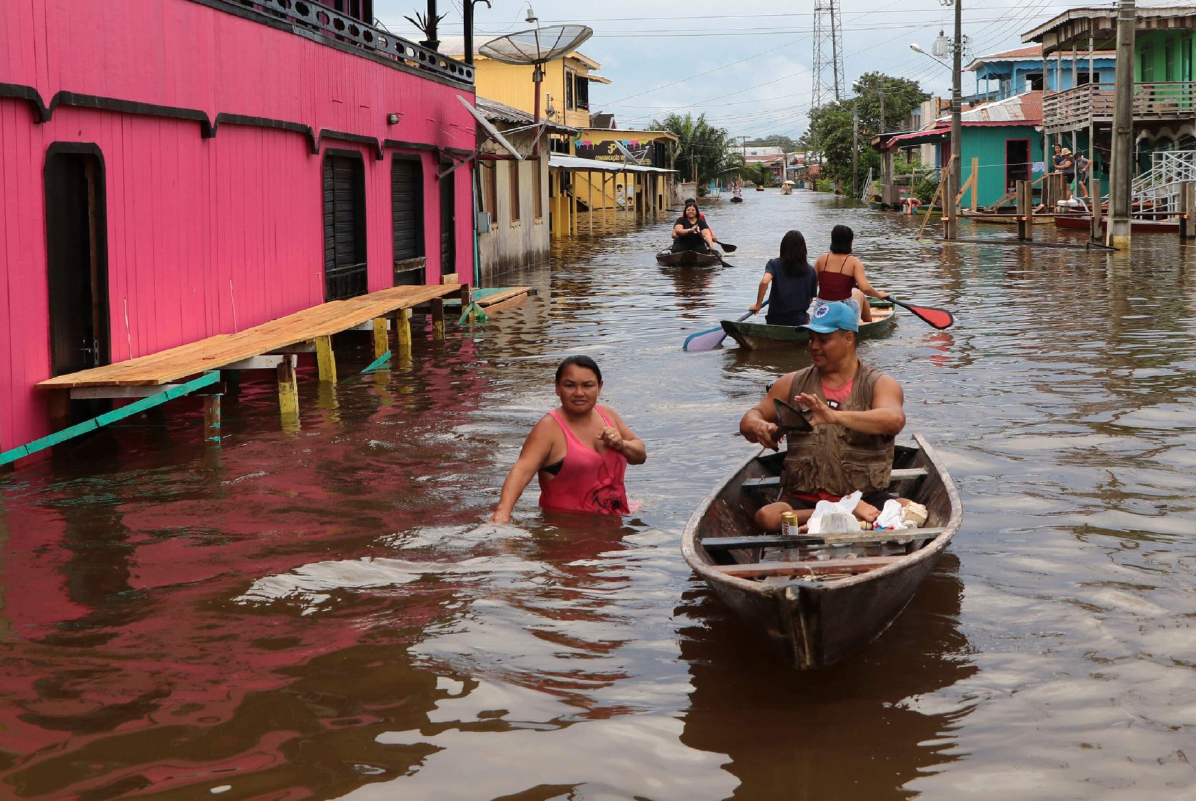'Amazon Venice' struggles to stay above water amid Brazil floods