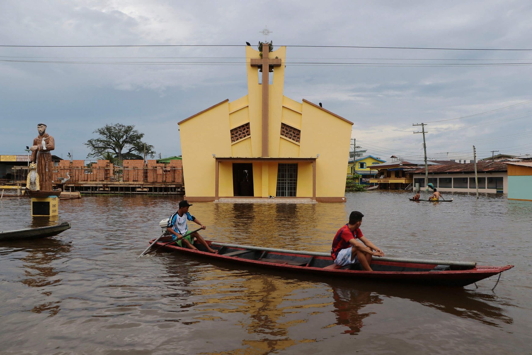 'Amazon Venice' struggles to stay above water amid Brazil floods