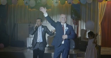 A still shot from "Nasipse Adayız" ("You Know Him").