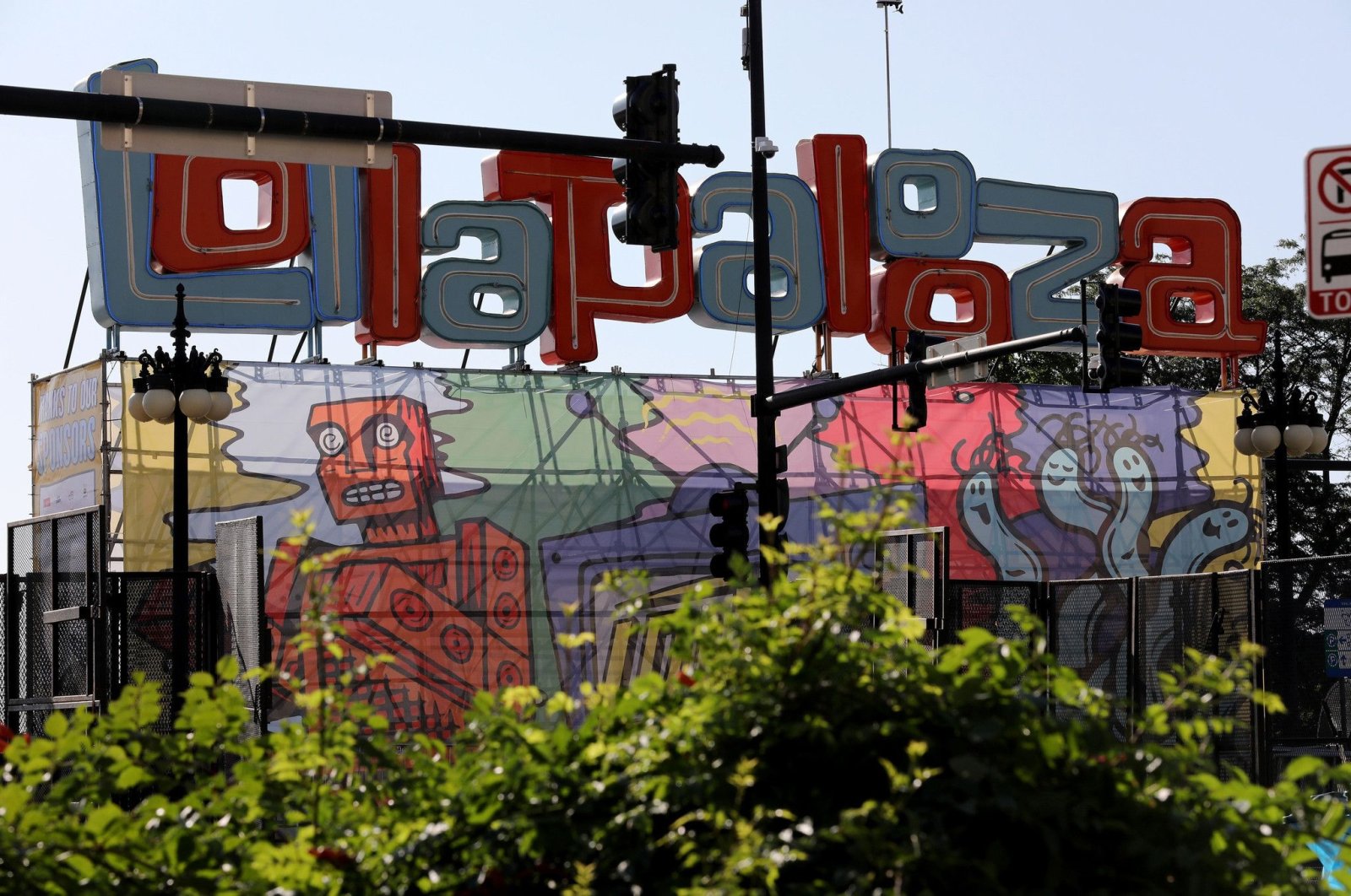 A "Lollapalooza" sign and banner on the Lollapalooza grounds in Grant Park, Chicago, the U.S.  (DPA Photo) 