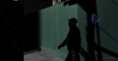 A person walks through midtown New York, New York, U.S., May 6, 2021. (EPA Photo)
