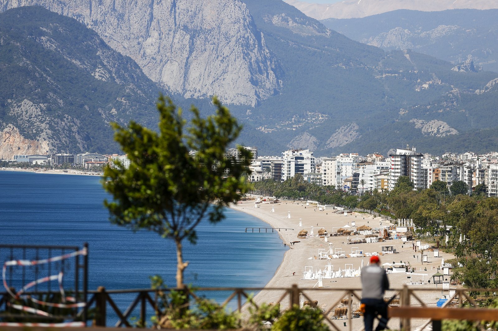 A view of a beach in the Mediterranean resort city of Antalya, May 22, 2021. (AA Photo)
