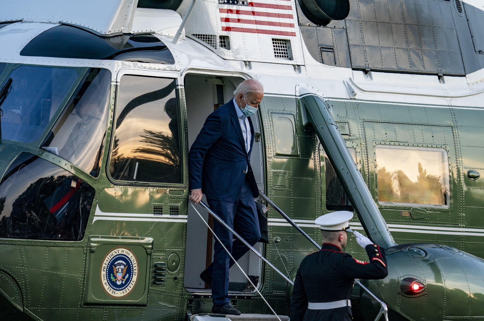 U.S. President Joe Biden steps off Marine One in Washington, D.C., U.S., May 23, 2021. (Photo by Getty Images)