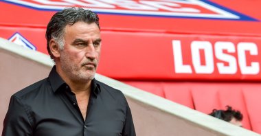 Lille's French coach Christophe Galtier looks on during the French Ligue 1 match against FC Nantes at the Pierre Mauroy Stadium, in Villeneuve-d'Ascq, northern France, Aug. 11, 2019.