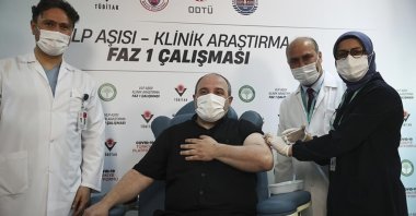 Minister of Industry and Technology Mustafa Varank injected with VLP vaccine as a volunteer, in the capital Ankara, Turkey, April 14, 2021. (AA PHOTO)