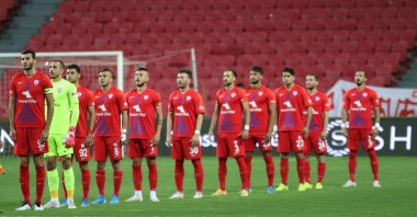 Altınordu players sing the national anthem before a match in Samsun, Turkey, May 22, 2021. (DHA Photo)
