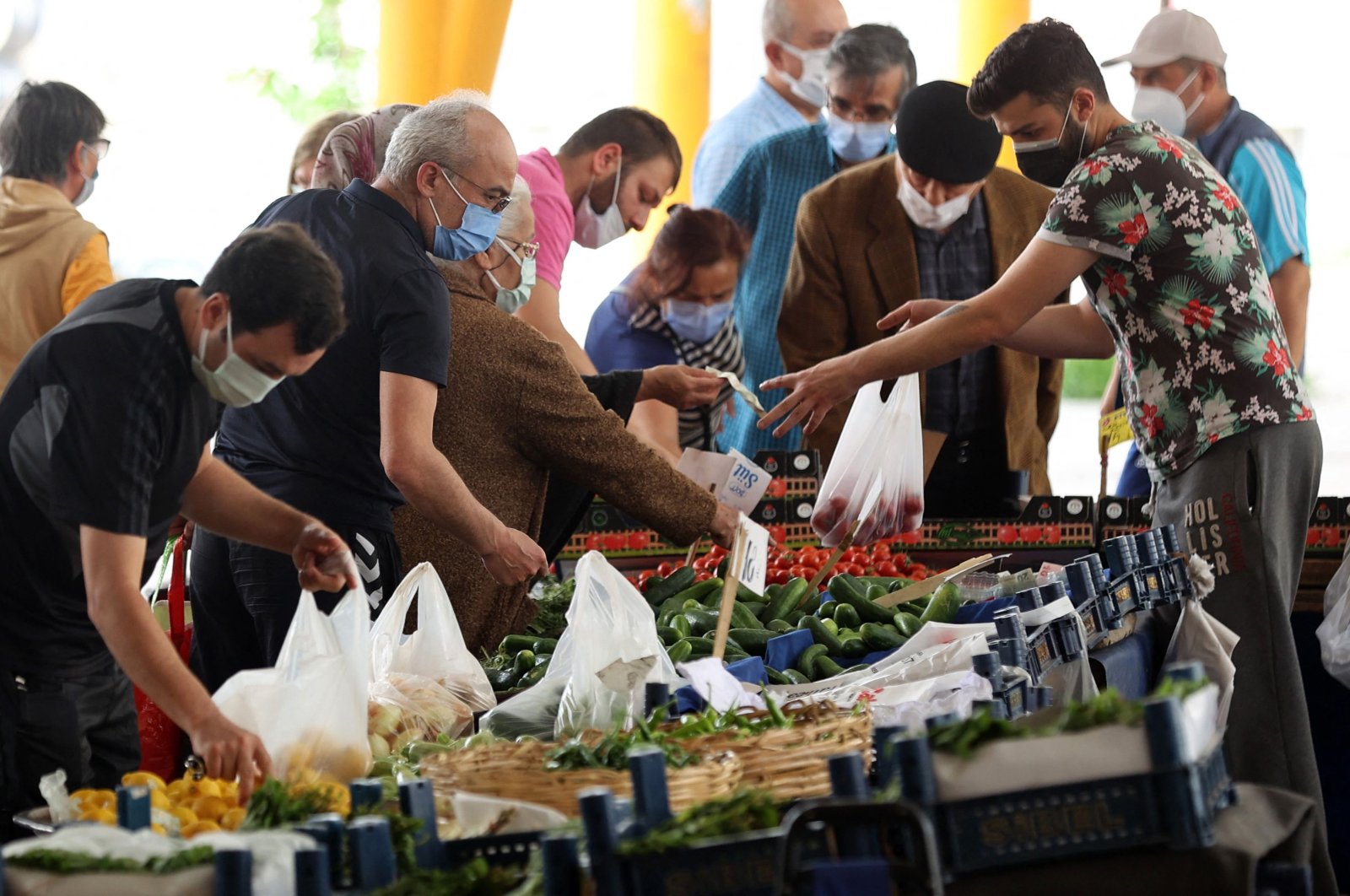 People shop at an open market in the capital, Ankara, Turkey, May 8, 2021. (AFP Photo)