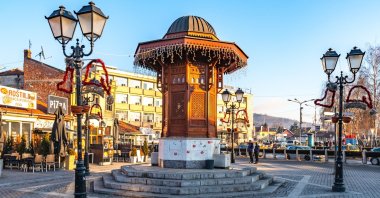A replica of the historical Ottoman wooden Sebilj Fountain from Sarajevo, stands in Novi Pazar, Serbia. (Shutterstock Photo)