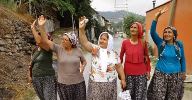 The real-life cast of Pelin Esmer's award-wining documentary "Queen Lear," Mersin, Turkey, Nov. 16, 2019. (Sabah Photo)