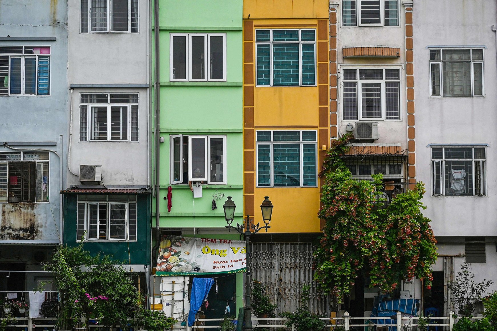 vietnam-s-hanoi-the-city-of-tube-houses-yum-yum-news