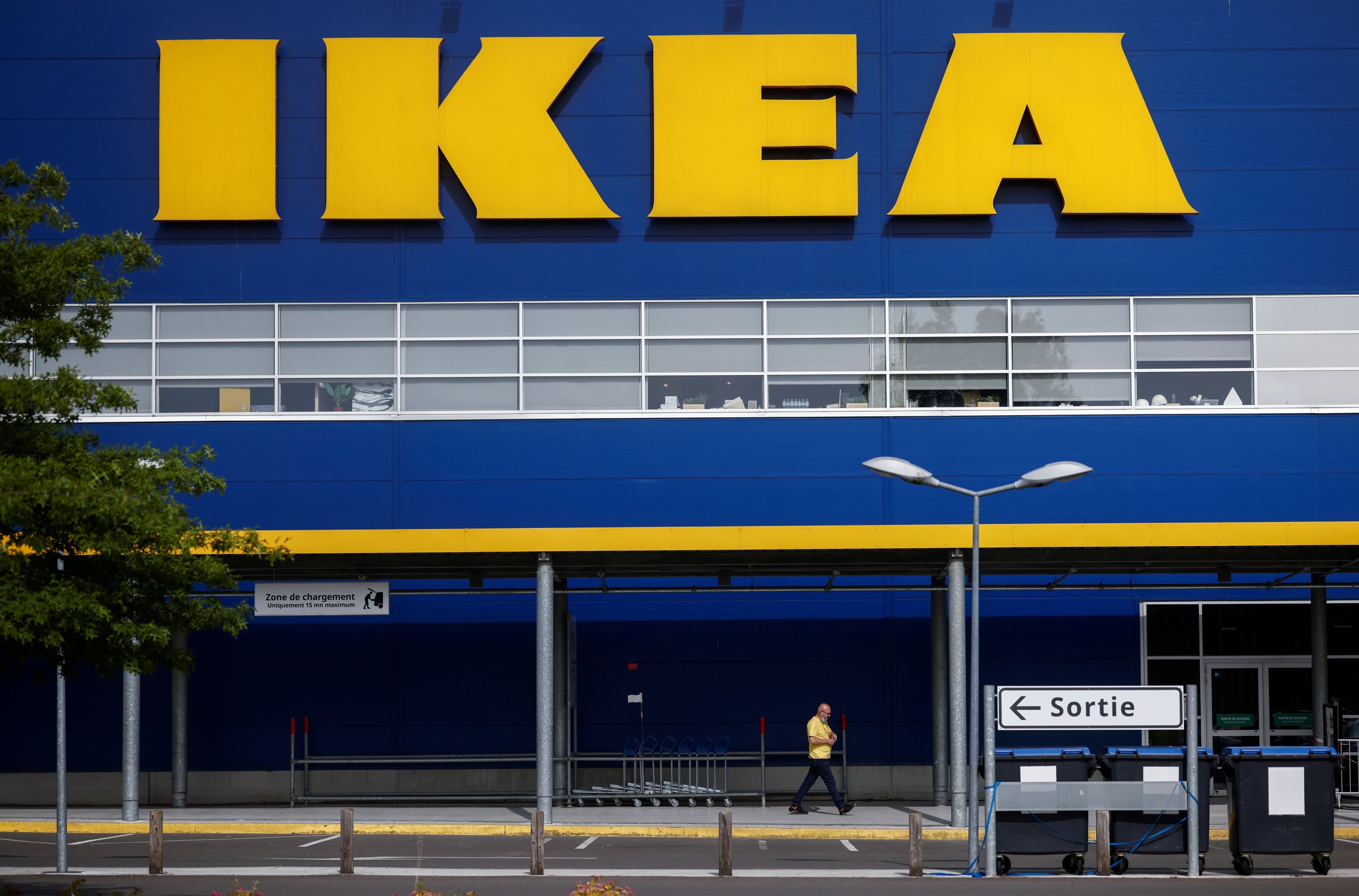Court fines Ikea $1.2M over French spy | Daily Sabah