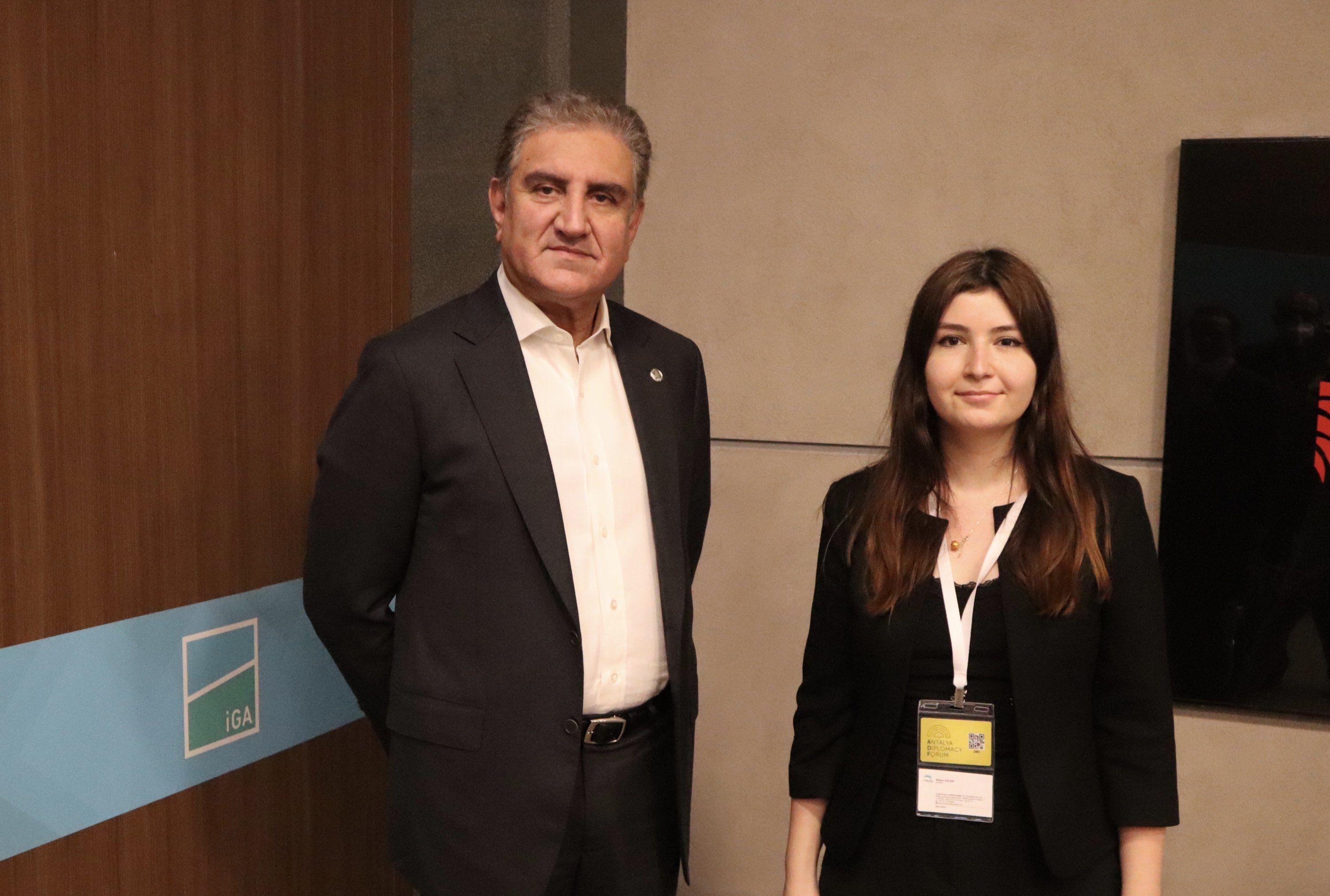 Pakistan's Foreign Minister Shah Mahmood Qureshi together with Daily Sabah's Dilara Aslan at the Antalya Diplomacy Forum, June 18, 2021 (Daily Sabah Photo)