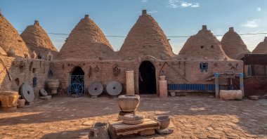 The 250-year-old conical dome houses of Şanlıurfa, Turkey. (Shutterstock Photo)