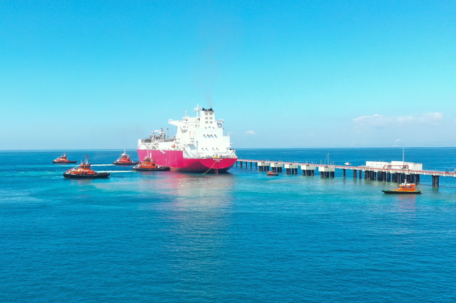 Turkey’s first floating storage and regasification unit (FSRU) Ertuğrul Gazi arrives at the port in Dörtyol in Turkey’s southern province of Hatay, Turkey, April 22, 2021. (AA Photo)