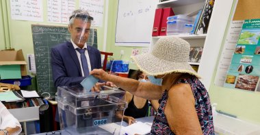 A woman casts her vote at a polling station during the second round of French regional and departmental elections, in Marseille, France, June 27, 2021. (Reuters Photo)