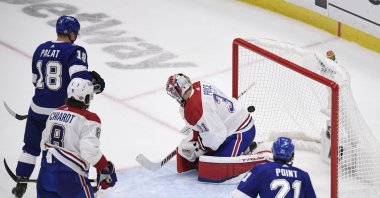 Montreal Canadiens goaltender Carey Price gives up a goal in the third period of Game 1 of the 2021 Stanley Cup Final at Amalie Arena, Tampa, Florida, U.S., June 28, 2021. (Reuters Photo)