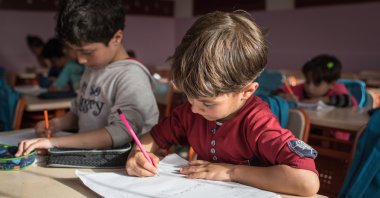 Syrian refugee children attend class in the refugee camp Nizip, Turkey, Aug. 7, 2017.  (Getty Images)