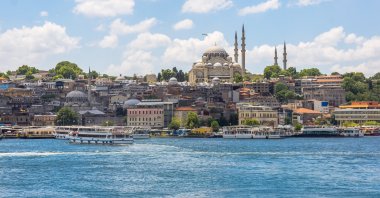 The seafront landscape of Istanbul's historic peninsula. (Shutterstock Photo)