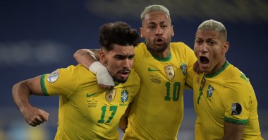 Brazil's Lucas Paqueta (L) celebrates with Neymar (C) and Richarlison after scoring against Chile during their 2021 Copa America quarterfinal at the Nilton Santos Stadium in Rio de Janeiro, Brazil, July 2, 2021. (AFP Photo)