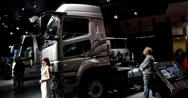 Daimler AG's FUSO Super Great truck is pictured at the 45th Tokyo Motor Show in Tokyo, Japan, Oct. 27, 2017. (Reuters Photo)