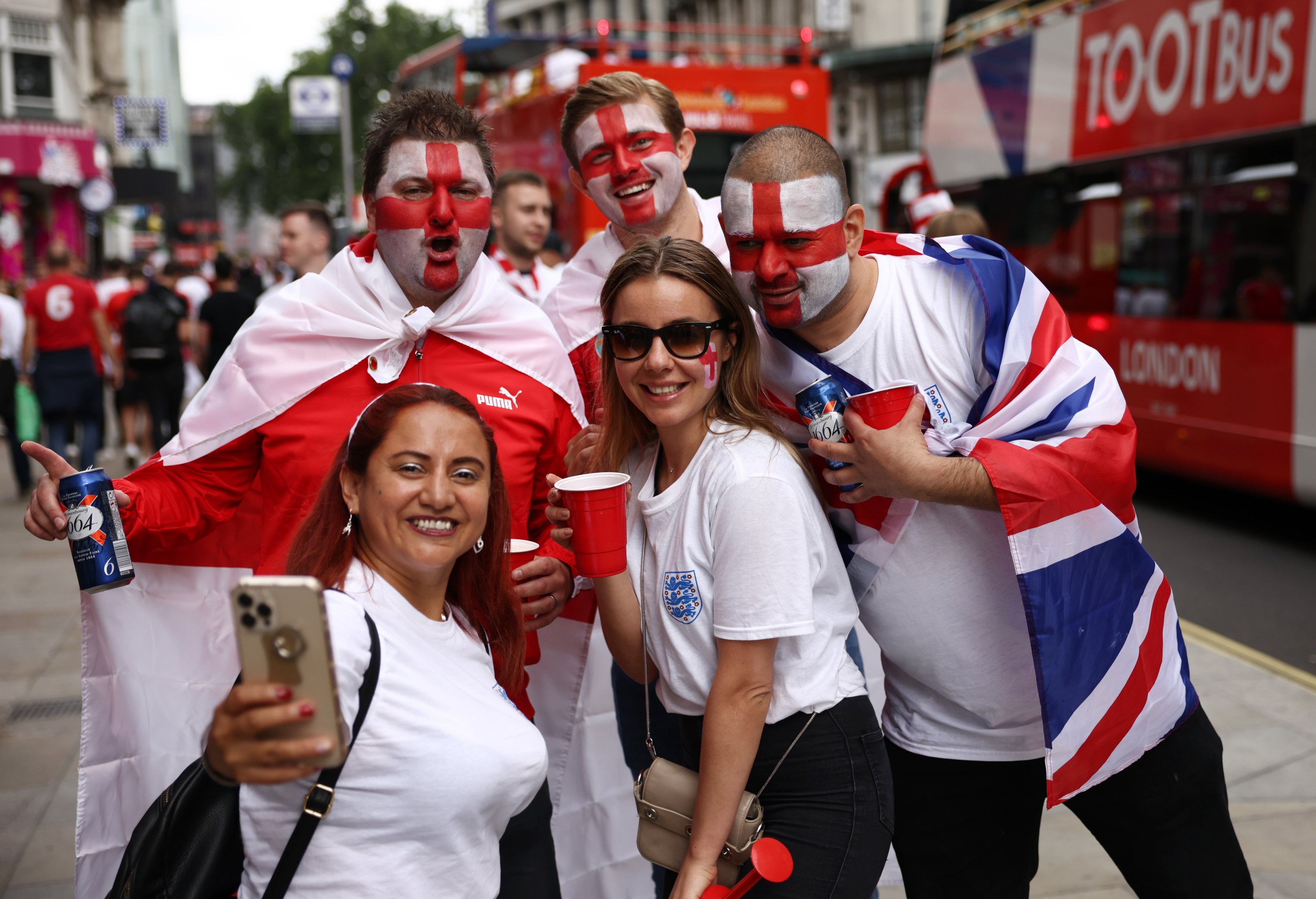 England fans gather at Leicester Square ahead of the Euro 2020 final between England and Italy, London, England, July 11, 2021. (Reuters Photo)