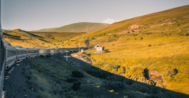 The Eastern Express, which completes its route from Ankara to Kars in 25 hours, passes through Anatolia. (Shutterstock Photo)

